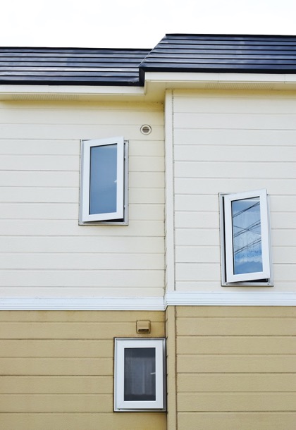 siding wall with windows